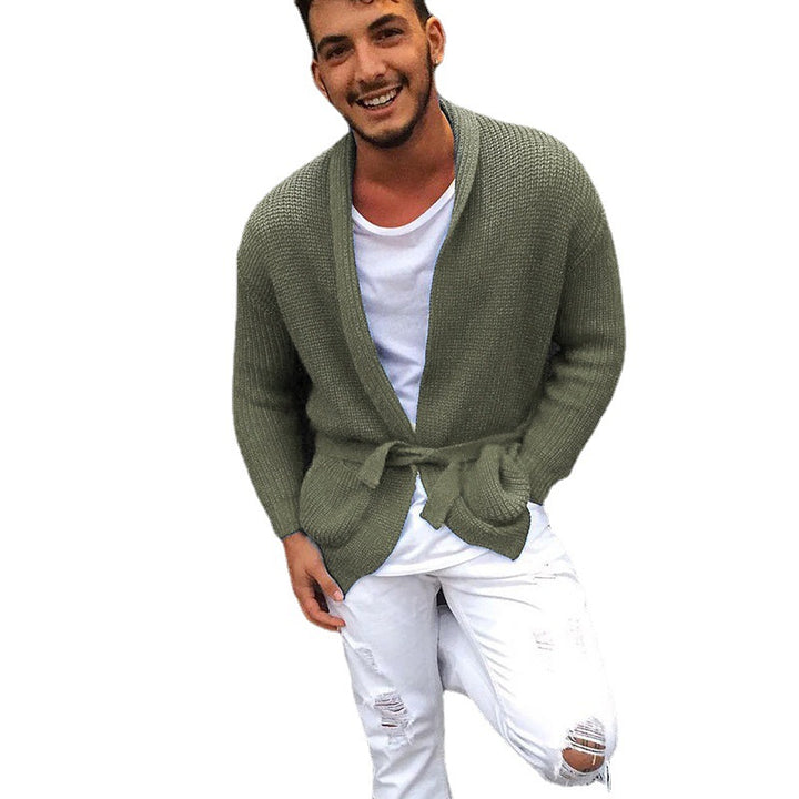Herren Strickjacke mit modischem Gürtel und lässigem Schnitt Mirla-Eva Jonsson