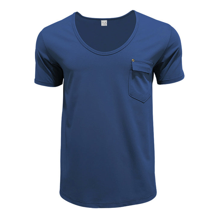 Herren T-Shirt med praktisk bröstficka och modern V-ringning Mirla-Eva Jonsson