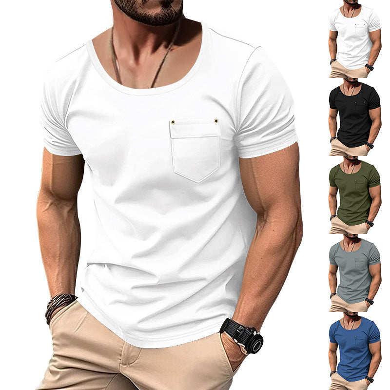 Herren T-Shirt med praktisk bröstficka och modern V-ringning Mirla-Eva Jonsson