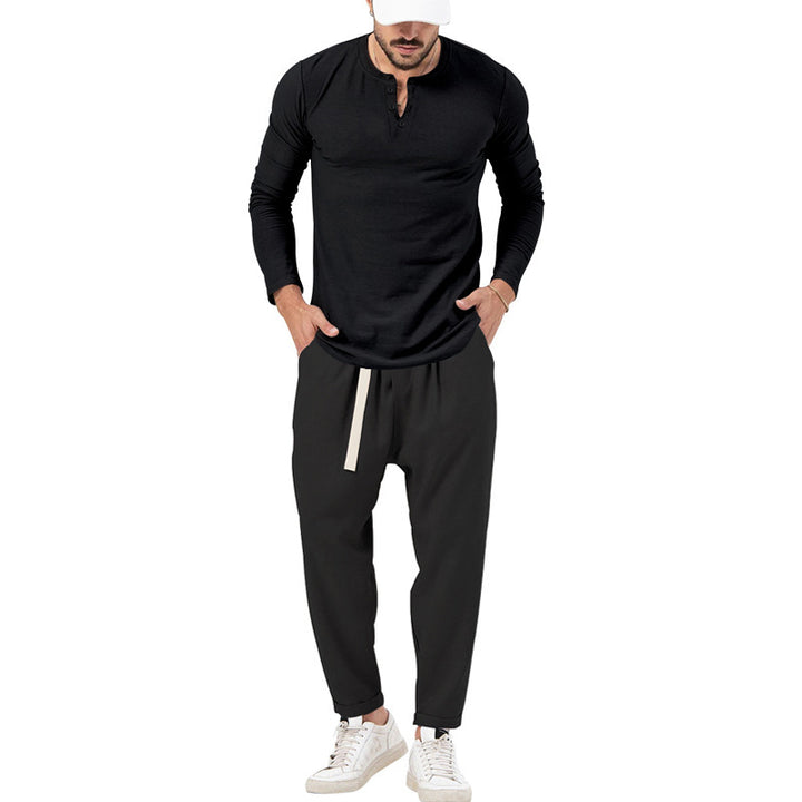Herren avslappnad långärmad Henley-shirt i kombination med elegant joggbyxa Eva Jonsson-Eva Jonsson