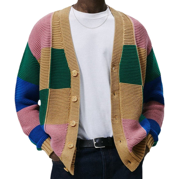 Herren cardigan med färgglad blockmönster och bekväma knappar Mirla-Eva Jonsson