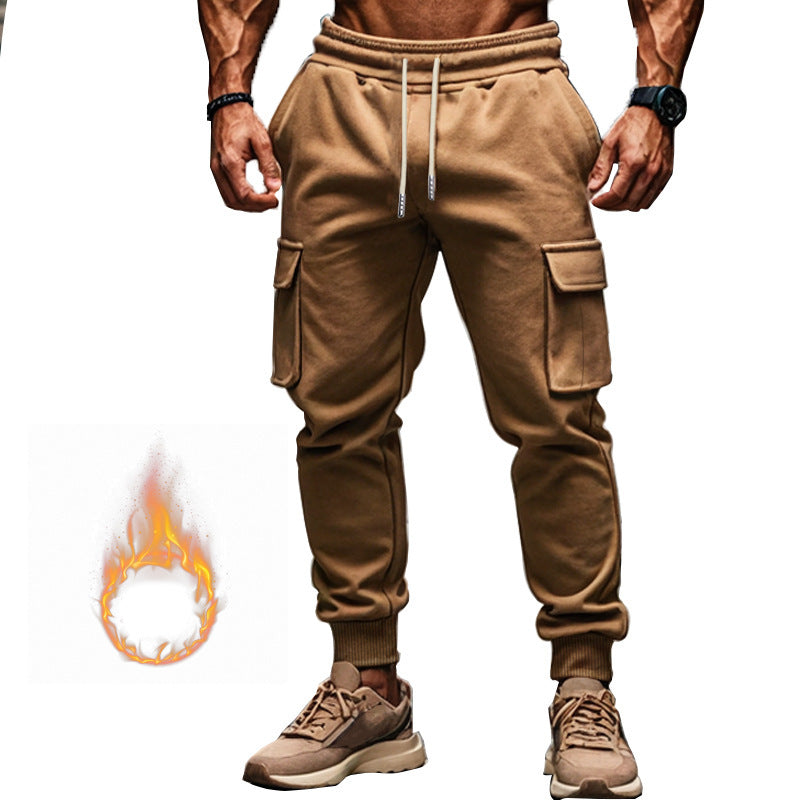 Herren cargo pants i andningsbart material med praktiska sidofickor och modernt dragsnöre Mirla-Eva Jonsson