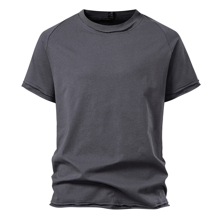 Herren casual kortärmad t-shirt med moderiktig skärning och andningsbar bomull Mirla-Eva Jonsson