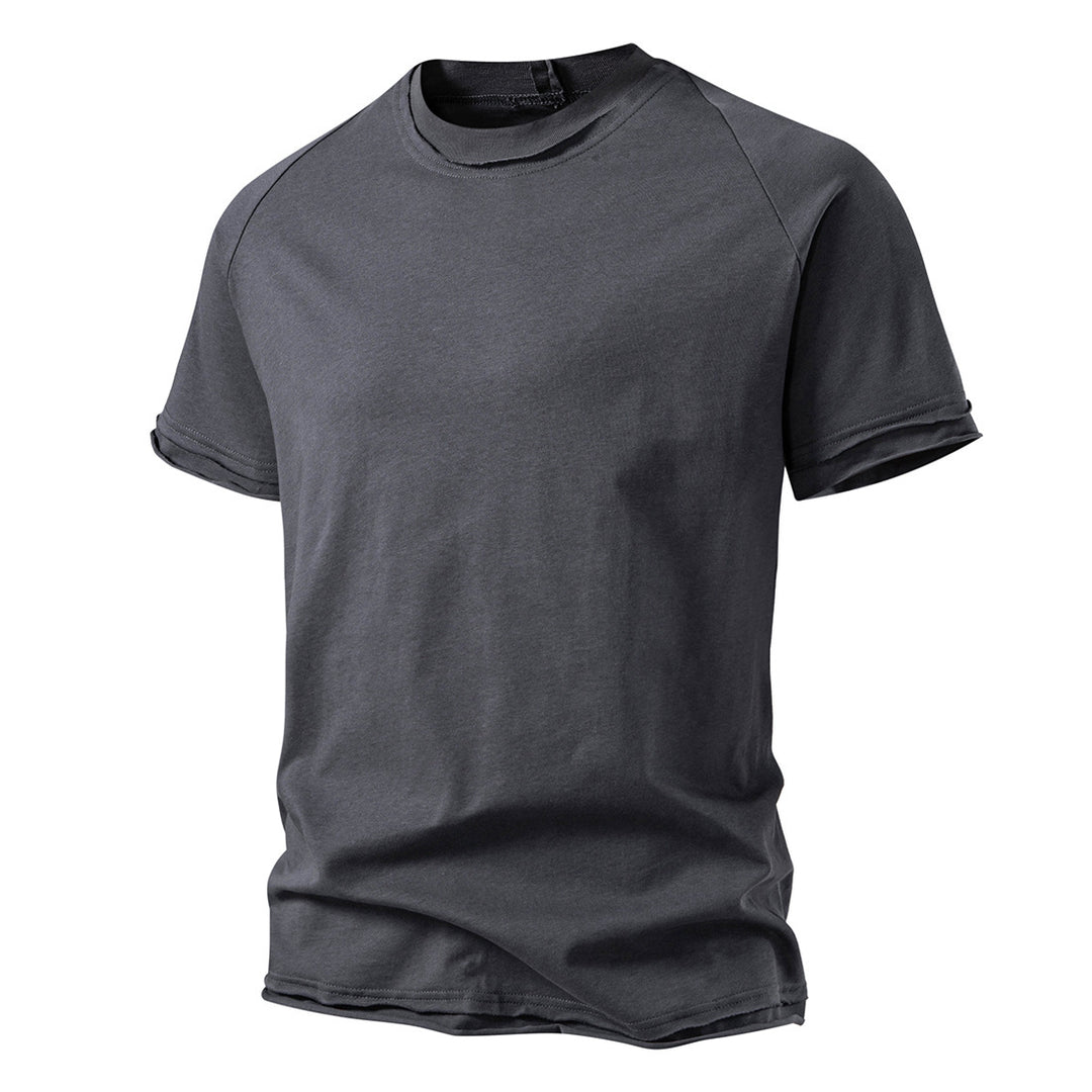 Herren casual kortärmad t-shirt med moderiktig skärning och andningsbar bomull Mirla-Eva Jonsson