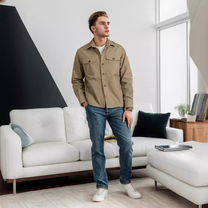 Herren casual utility jacket with practical flap pockets and modern cut Mirla-Eva Jonsson