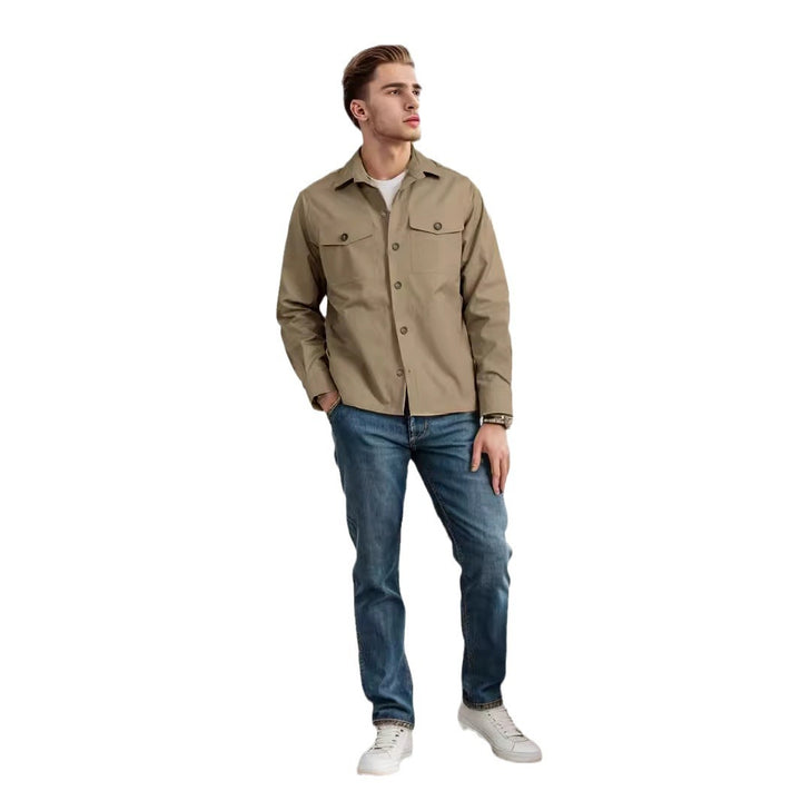Herren casual utility jacket with practical flap pockets and modern cut Mirla-Eva Jonsson