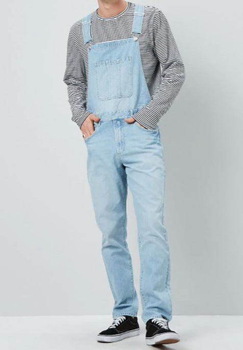 Herren denim hängselbyxor i vintage-stil med justerbara bälten och praktiska fickor Mirla-Eva Jonsson