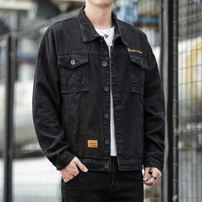 Herren denimjacka i avslappnad stil med funktionella fickor och robust design Mirla-Eva Jonsson