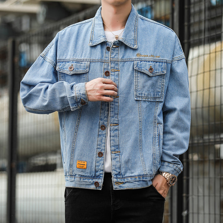Herren denimjacka i avslappnad stil med funktionella fickor och robust design Mirla-Eva Jonsson