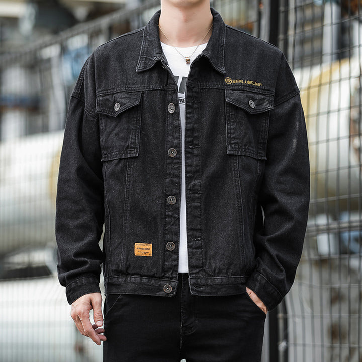 Herren denimjacka i avslappnad stil med funktionella fickor och robust design Mirla-Eva Jonsson