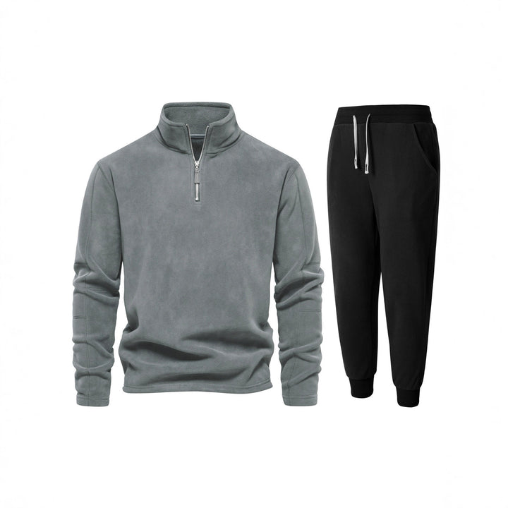 Herren fleece tröja med kort dragkedja och bekväma joggingbyxor Mirla-Eva Jonsson