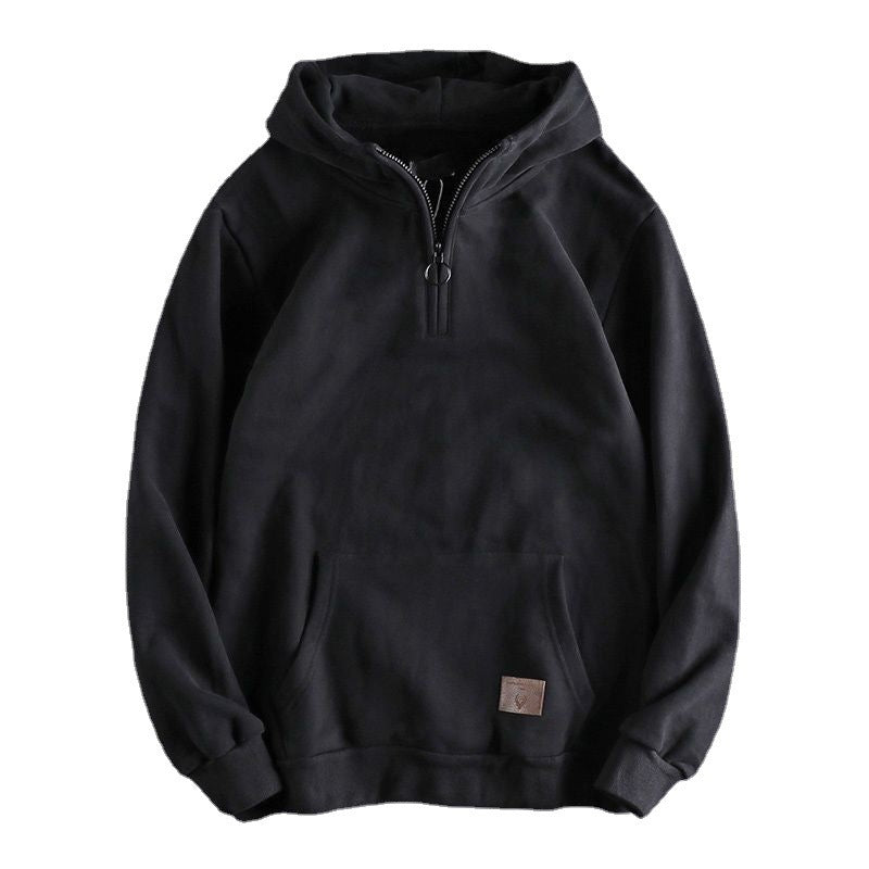 Herren hoodie med kort dragkedja och praktisk känguruficka Mirla-Eva Jonsson