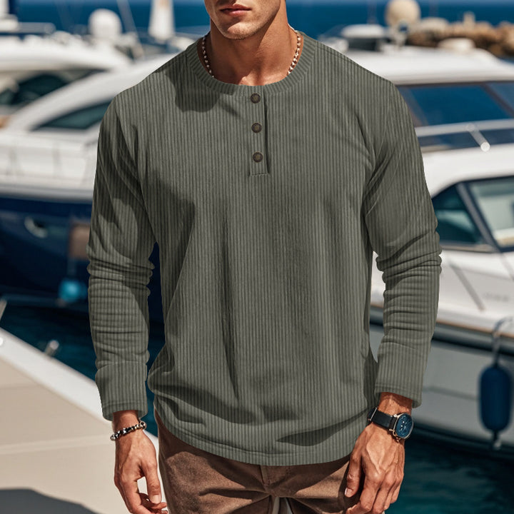 Herren långärmad Henley-tröja med strukturerad design och knappdetaljer Eva Jonsson-Eva Jonsson