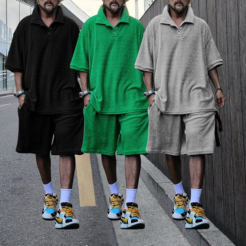 Herren oversized T-shirt och shorts-set med avslappnad design Mirla-Eva Jonsson