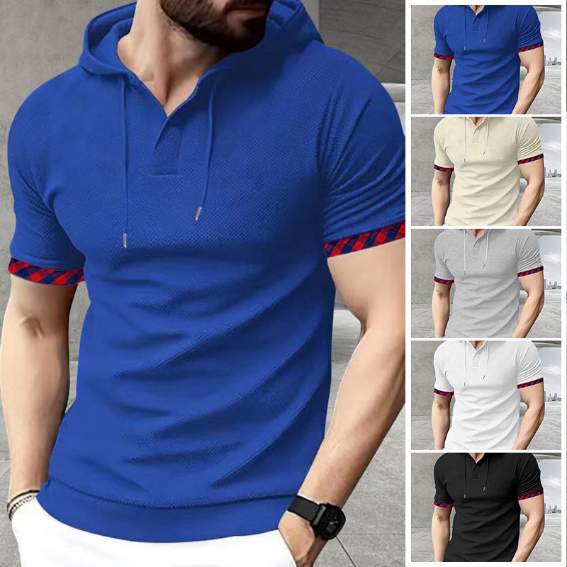 Herren polo shirt med huva och dekorativ ärmslut Mirla-Eva Jonsson