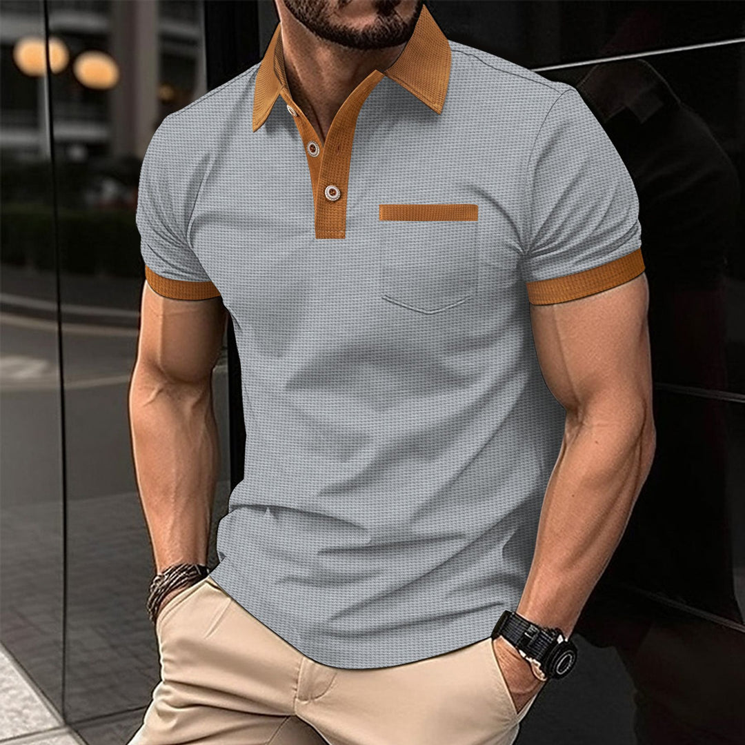 Herren polo-shirt med kontrasterande krage och bröstficka Mirla-Eva Jonsson