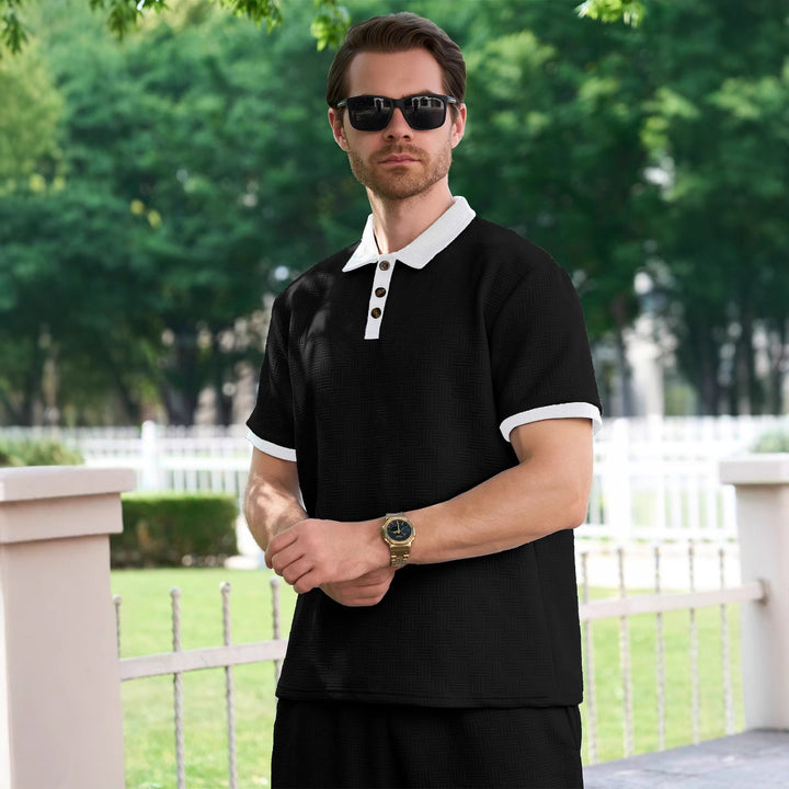 Herren polo skjorta med modernt strukturmönster och knappdetaljer Mirla-Eva Jonsson