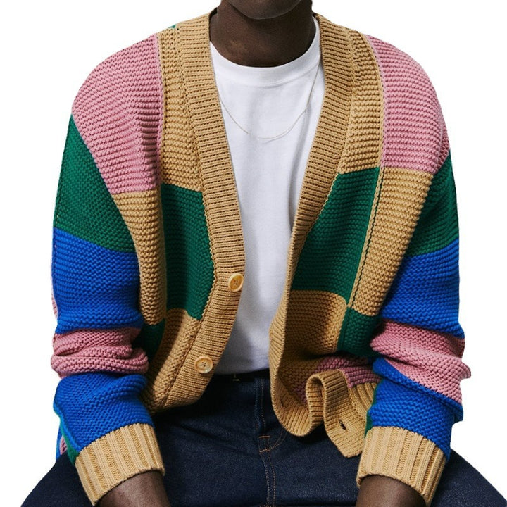 Herren randig stickad cardigan med färgglad blokkdesign Mirla-Eva Jonsson