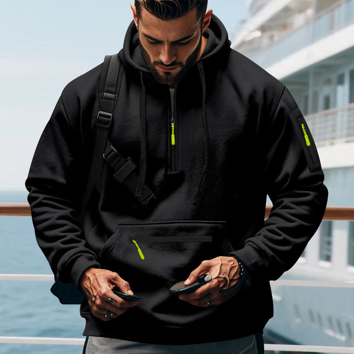Herren sportig hoodie med praktiska blixtlåsfickor Mirla-Eva Jonsson