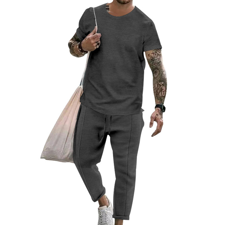 Herren sportigt set i högkvalitativ bomull med funktionell design och andningsbar struktur Mirla-Eva Jonsson