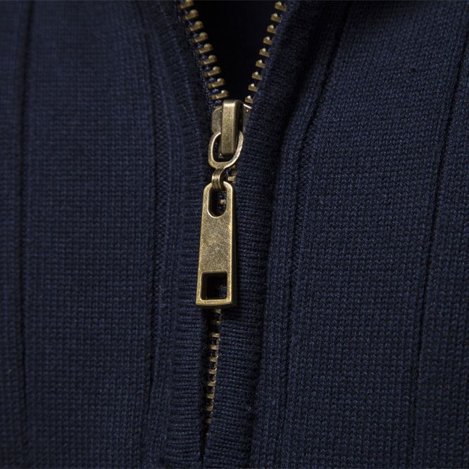 Herrenpullover med elegant ribbstruktur och halv dragkedja Mirla-Eva Jonsson