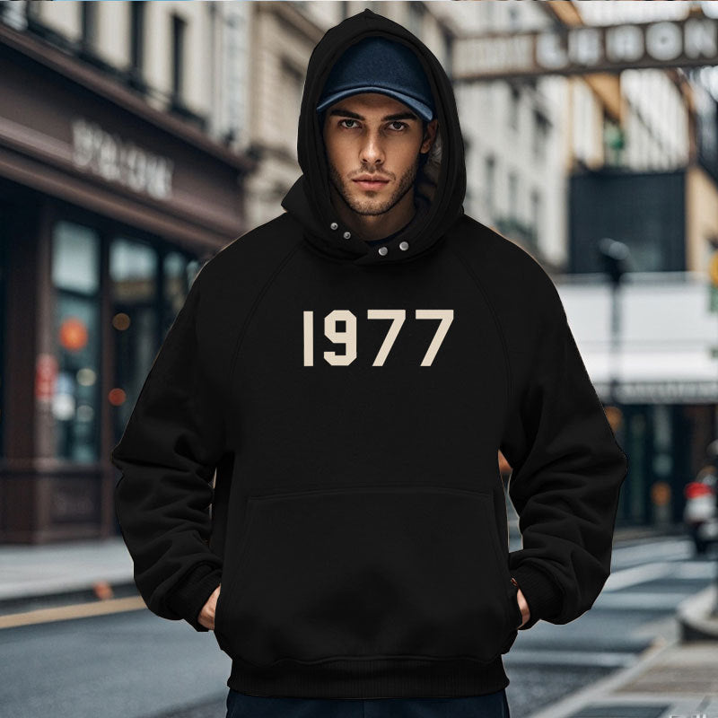 Herrens Bekväm Hoodie med ovanlig design och praktiska fickor Mirla-Eva Jonsson