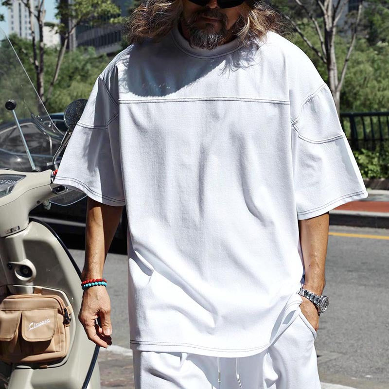 Herrens avslappnad kortärmad T-shirt med oversized passform och bekväma byxor Mirla-Eva Jonsson