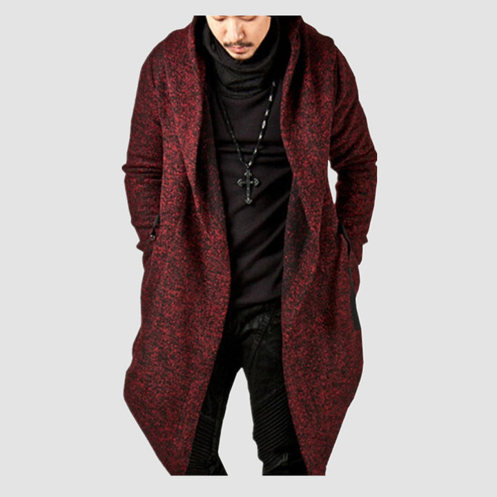 Herrens avslappnad strickkappa med uttrycksfull design och huva Eva Jonsson-Eva Jonsson
