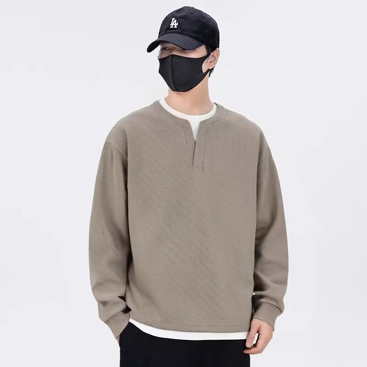 Herrens avslappnad sweatshirt med modern ståkrage och högkvalitativ textur Mirla-Eva Jonsson