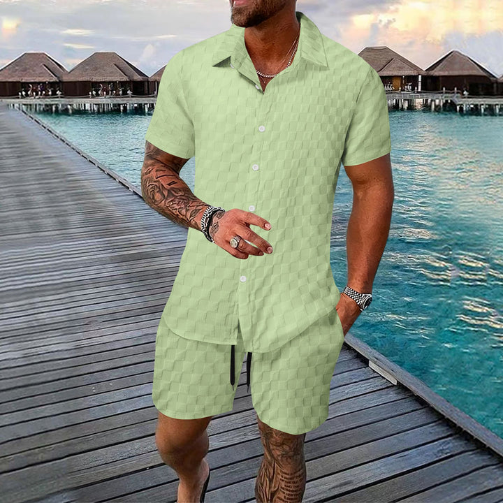 Herrens avslappnade skjorta med strukturerad design och matchande shorts Mirla-Eva Jonsson