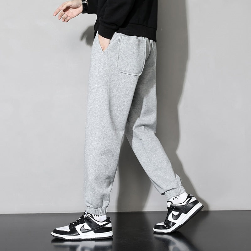 Herrens avslappnade sweatsbyxor med elastisk midja och sidofickor Mirla-Eva Jonsson