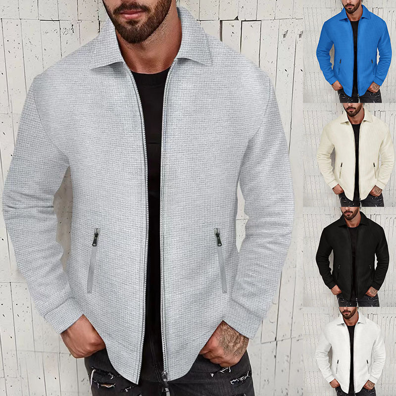 Herrens avslappnade zip-jacka med strukturerad design och praktiska fickor Mirla-Eva Jonsson