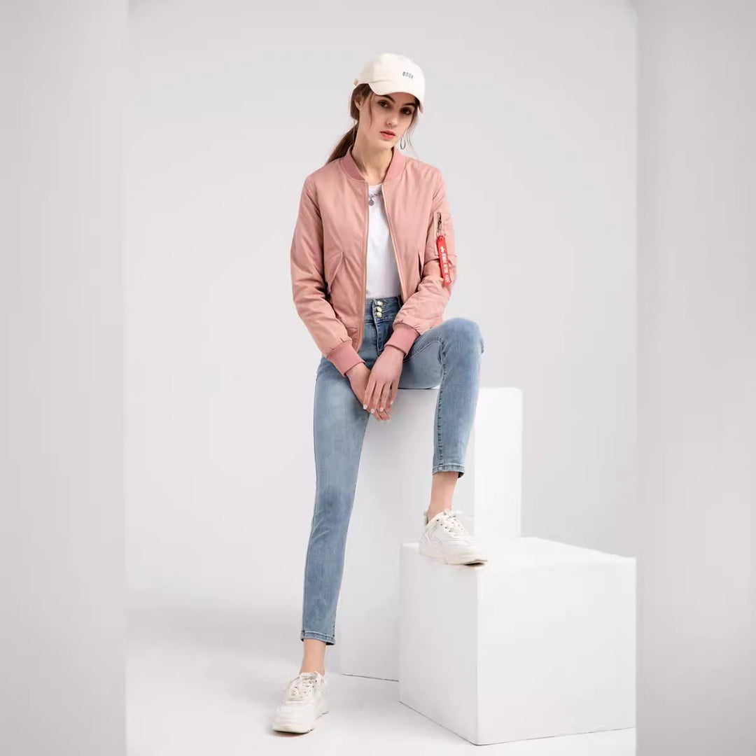 Herrens casual övergångjacka med praktiska fickor och modern design Mirla-Eva Jonsson