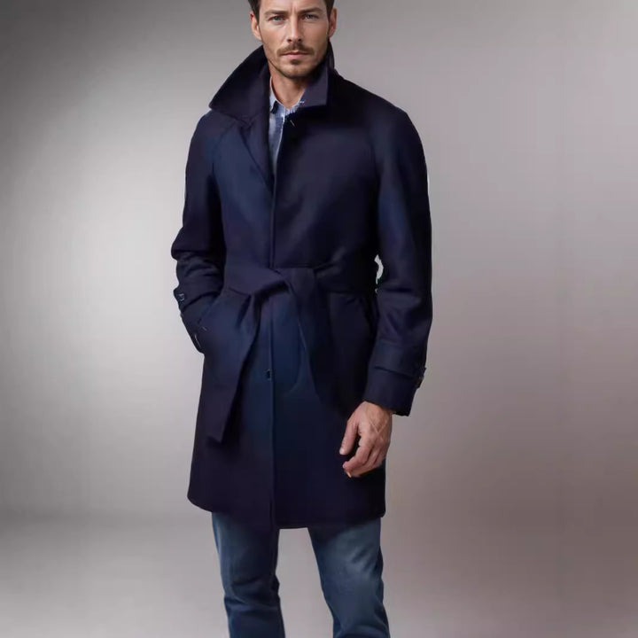 Herrens elegant och figursydd trenchcoat i högkvalitativ ull Eva Jonsson-Eva Jonsson