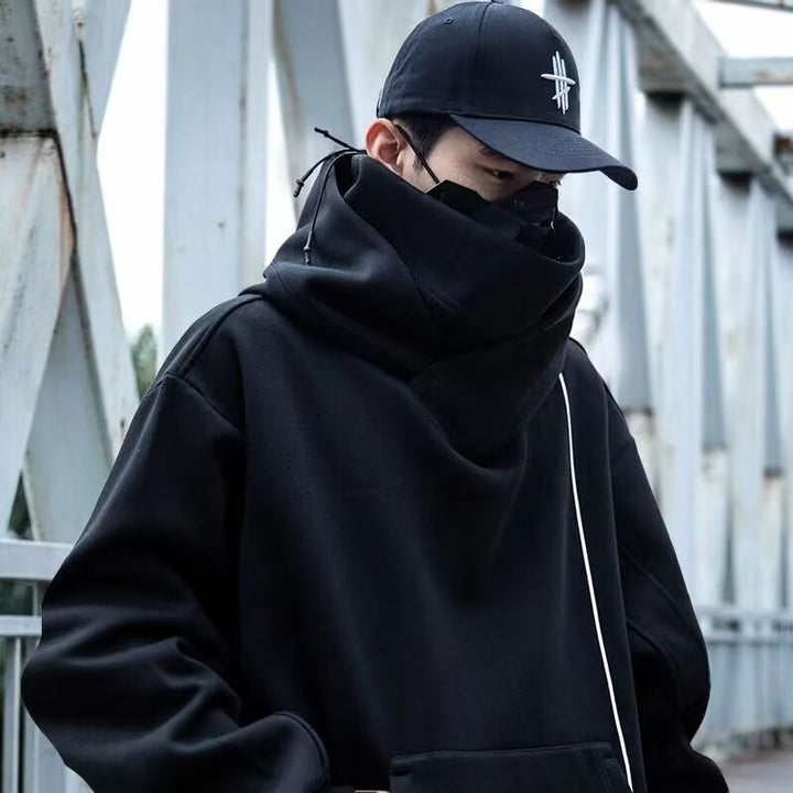 Herrens futuristisk hoodie med hög krage och praktiska fickor Eva Jonsson-Eva Jonsson