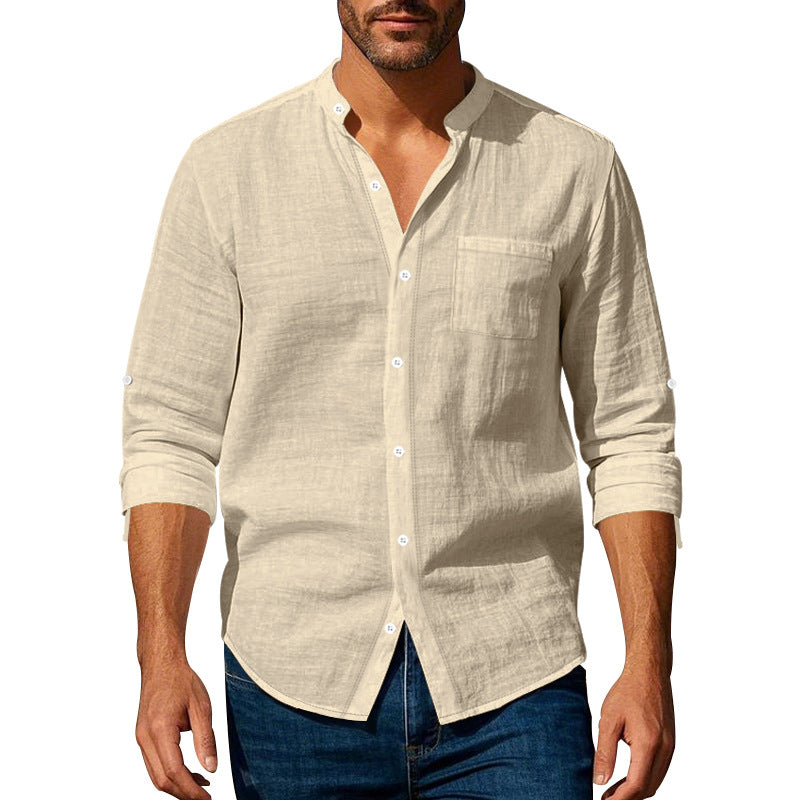 Herrens linne skjorta med modern Henley-krage och praktisk bröstficka Mirla-Eva Jonsson