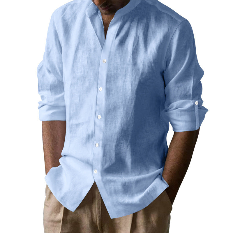 Herrens modetrend linneskjorta med button-down krage och bakåtkammade ärmar Mirla-Eva Jonsson