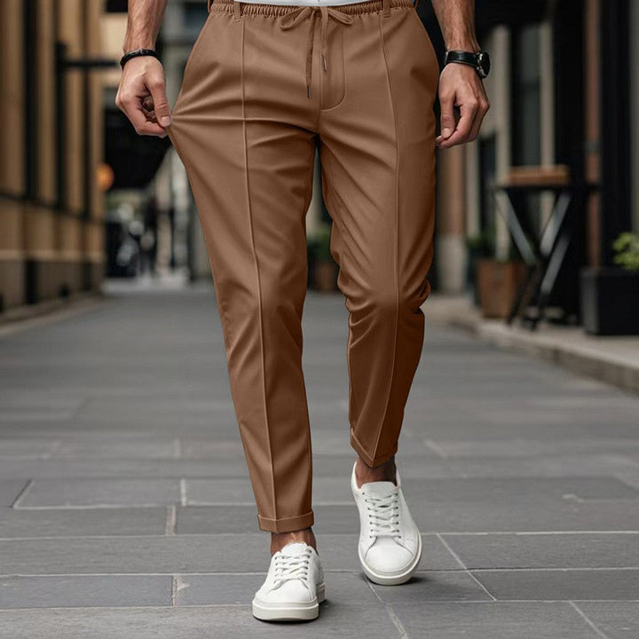 Herrens modische Slim-Fit Joggingbyxor med elastisk midja och praktiska sidofickor Mirla-Eva Jonsson