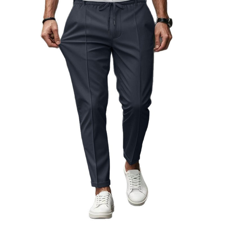 Herrens modische Slim-Fit Joggingbyxor med elastisk midja och praktiska sidofickor Mirla-Eva Jonsson