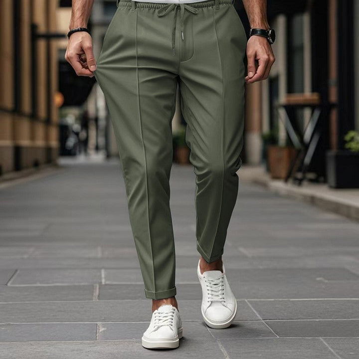 Herrens modische Slim-Fit Joggingbyxor med elastisk midja och praktiska sidofickor Mirla-Eva Jonsson
