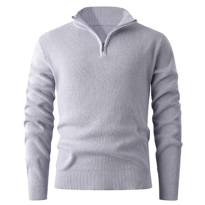 Herrens ståkragepullover med modern dragkedja och fin ribbstickning Mirla-Eva Jonsson