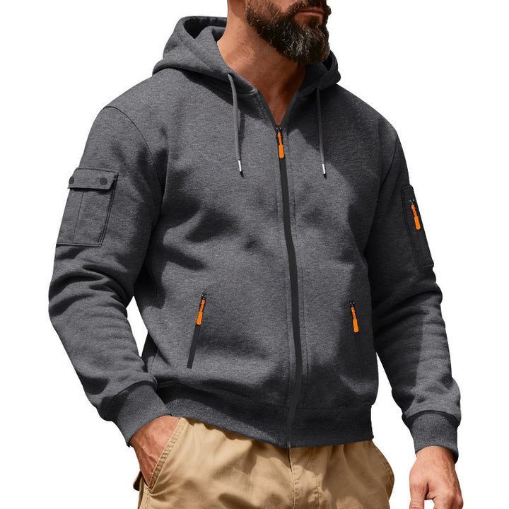 Herrensportig Hoodie med praktiska dragkedjefickor Mirla-Eva Jonsson