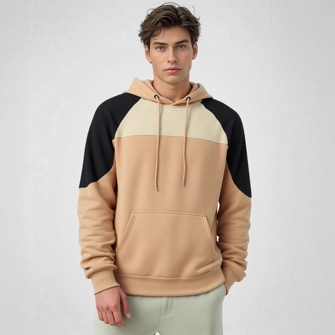 Herrensportig hoodie med geometriska accenter och känguruficka Eva Jonsson-Eva Jonsson