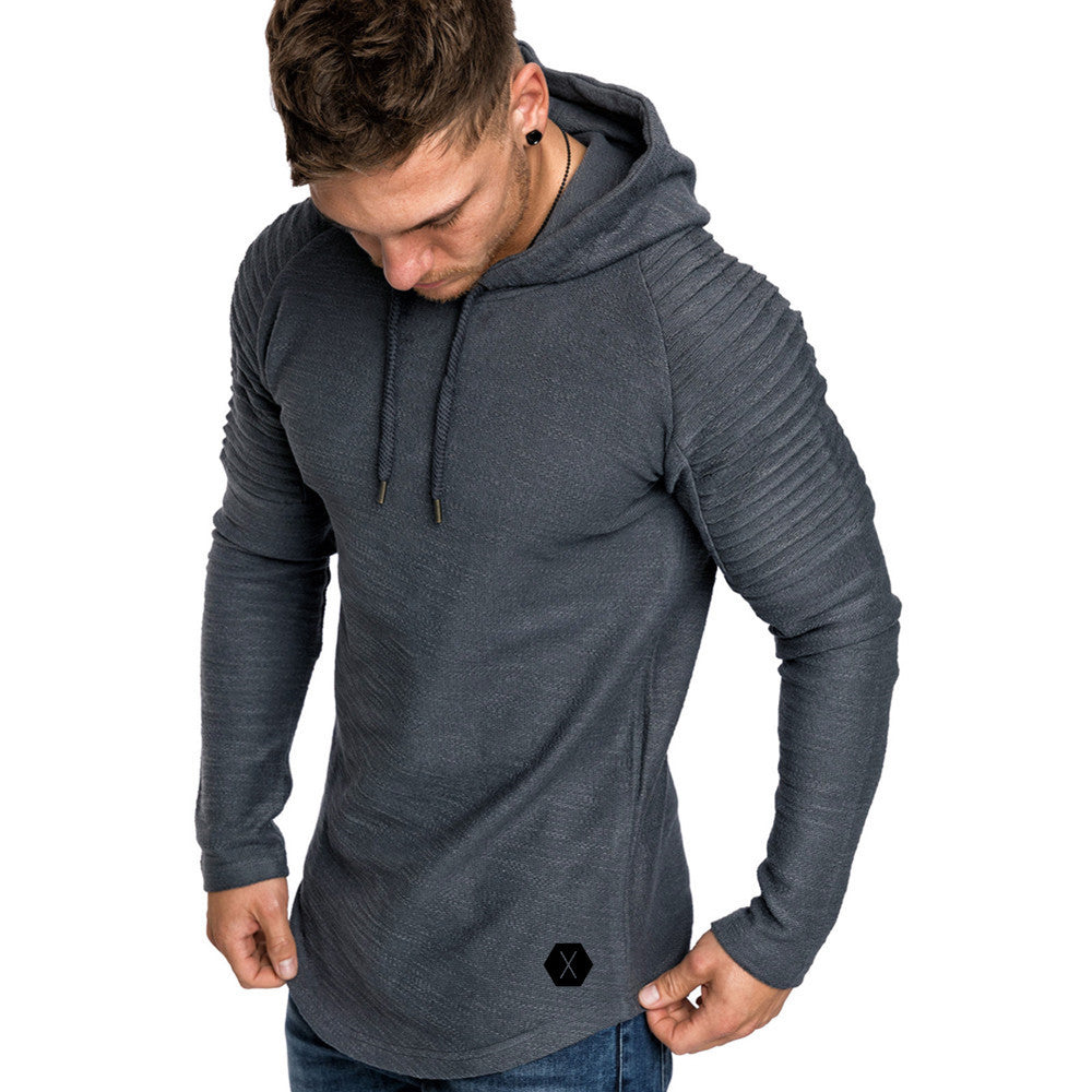 Herrhoodie med strukturerad design och moderna raglanärmar Mirla-Eva Jonsson