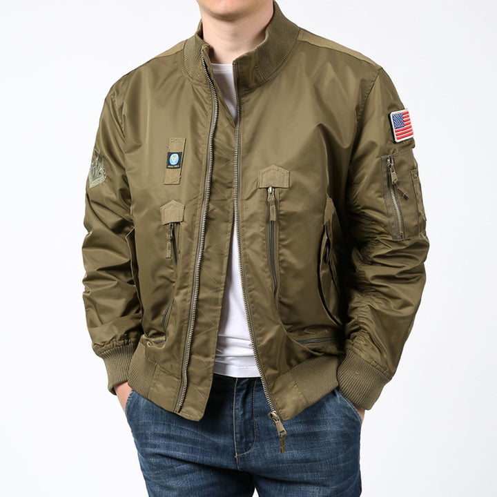 Herrjacka bomber med mångsidiga fickor och slitstarkt material Eva Jonsson-Eva Jonsson