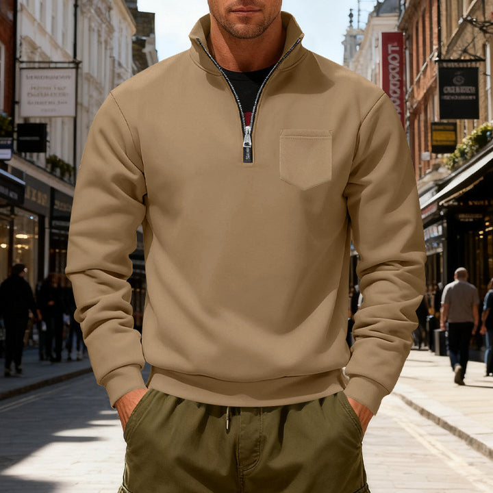 Herrmode Sweatshirt med halv dragkedja och påsydda ficka Eva Jonsson-Eva Jonsson