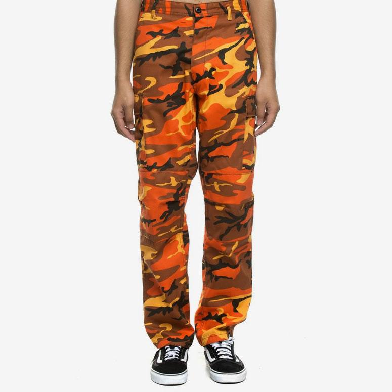 Herrmode cargobyxor i camouflage-design Mirla-Eva Jonsson