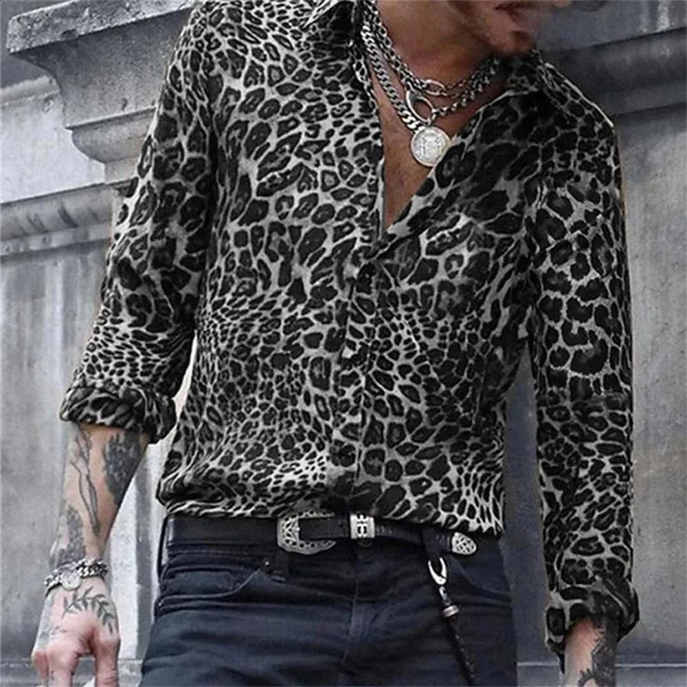 Herrskjorta med extravagant leopardmönster Mirla-Eva Jonsson