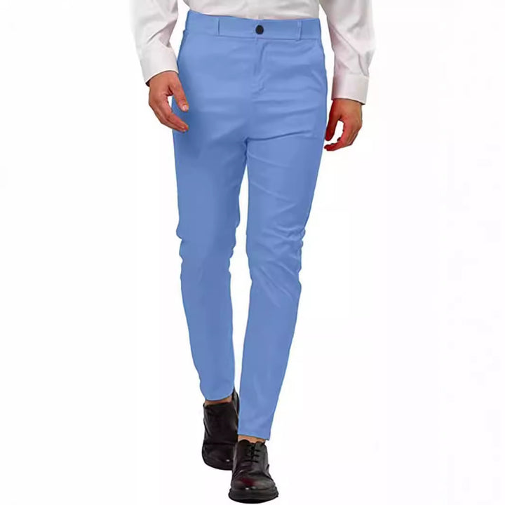 Herrssnitt Slim-Fit Chino-byxor med elastisk midja och innovativ design Mirla-Eva Jonsson