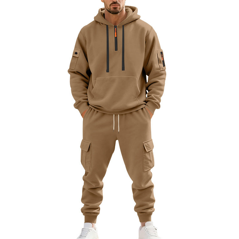 Herrstilig hoodie- och cargo-joggingdräkt med funktionella fickor Mirla-Eva Jonsson